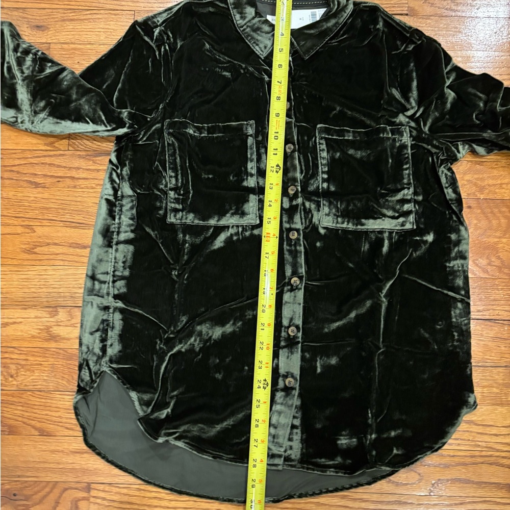 Anthropology Pilcro Relaxed Velvet Buttondown Shirt NWOT DARK GREEN Sm & M (NWT)